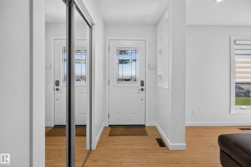 9212 150 Avenue Nw, Edmonton, AB 
