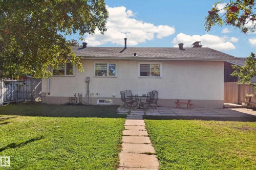 9212 150 Avenue Nw, Edmonton, AB 
