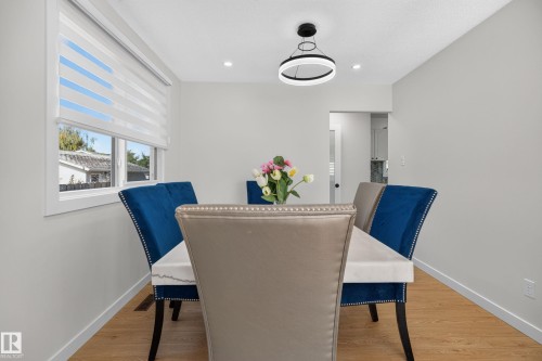 9212 150 Avenue Nw, Edmonton, AB 