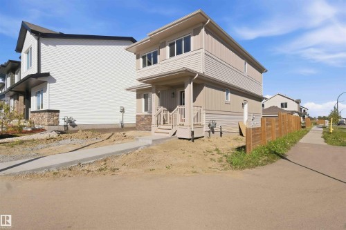 1256 Mcleod Avenue, Spruce Grove, AB 