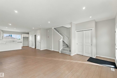 1256 Mcleod Avenue, Spruce Grove, AB 