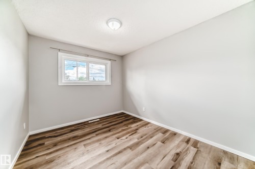 13428 82 Street Nw, Edmonton, AB 