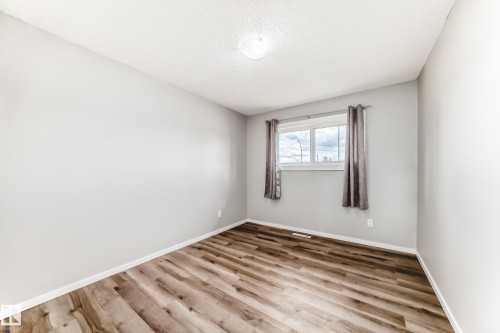 13428 82 Street Nw, Edmonton, AB 