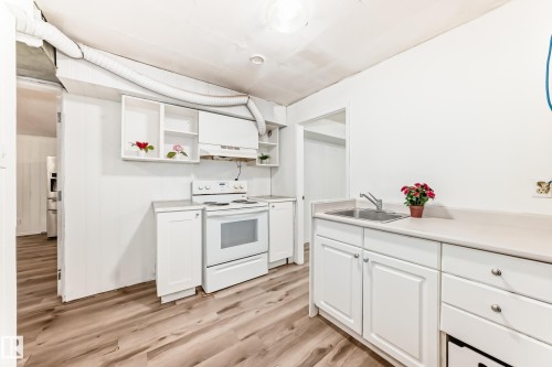 13428 82 Street Nw, Edmonton, AB 