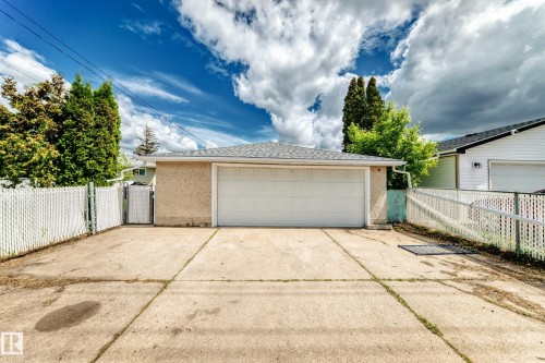 13428 82 Street Nw, Edmonton, AB 