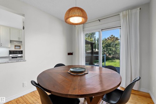 1930 104 Street Nw, Edmonton, AB 