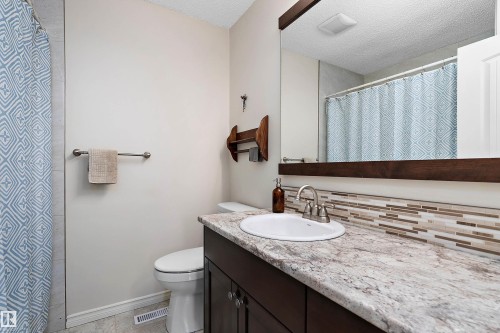 1930 104 Street Nw, Edmonton, AB 