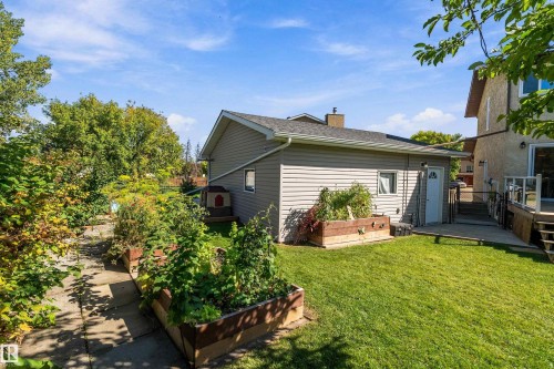 1930 104 Street Nw, Edmonton, AB 