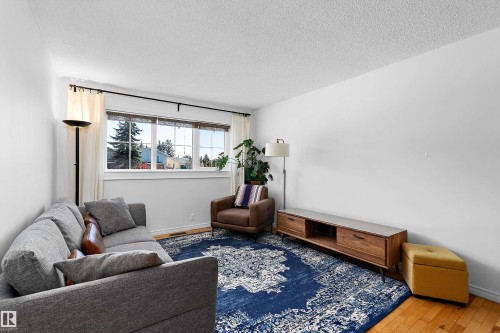 1930 104 Street Nw, Edmonton, AB 