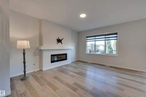 the lamp might stay, depending on your offer... - 1345 Westerra Drive, Stony Plain, AB 