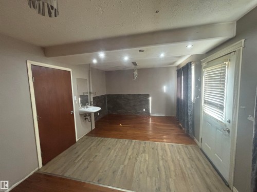 5435 43 Avenue, Drayton Valley, AB 