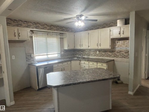 5435 43 Avenue, Drayton Valley, AB 