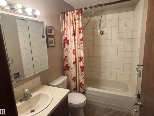 5435 43 Avenue, Drayton Valley, AB 