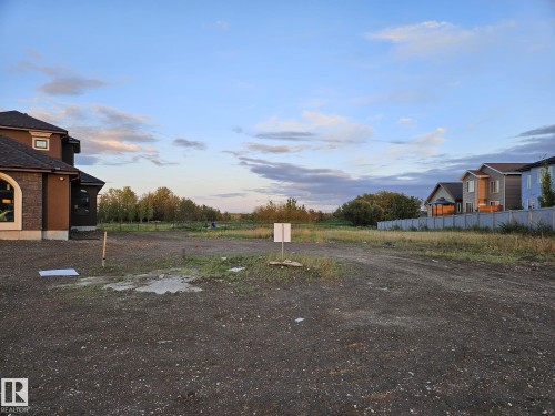 82 Greenfield Bend, Fort Saskatchewan, AB 