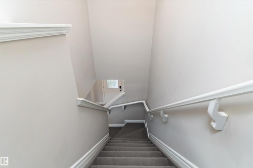 2174 Trumpeter Way Nw, Edmonton, AB - Indoor Photo Showing Other Room