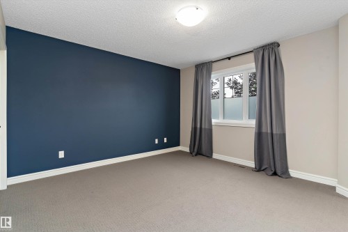 2174 Trumpeter Way Nw, Edmonton, AB - Indoor Photo Showing Other Room