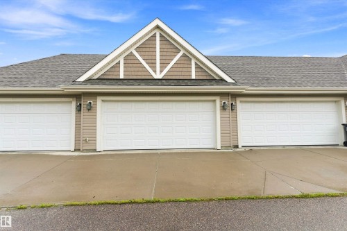 2174 Trumpeter Way Nw, Edmonton, AB - Outdoor