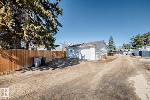 45 Oatway Drive, Stony Plain, AB 