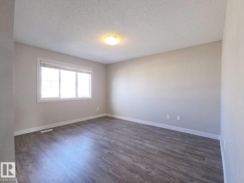 11525 18A Avenue Sw, Edmonton, AB 