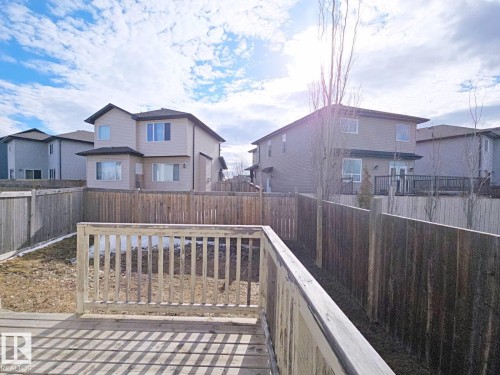 11525 18A Avenue Sw, Edmonton, AB 