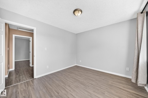 9333 103A Avenue Nw, Edmonton, AB 