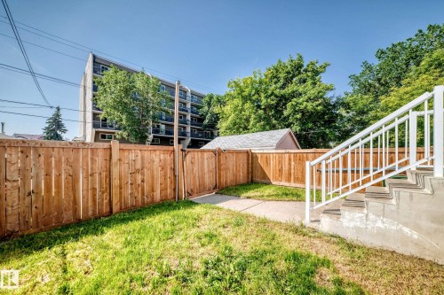 9333 103A Avenue Nw, Edmonton, AB 