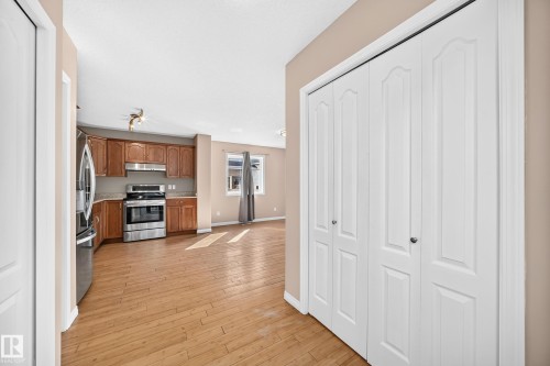 9333 103A Avenue Nw, Edmonton, AB 