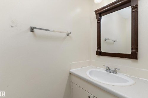 899 Abbotsfield Road Nw, Edmonton, AB 