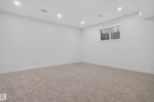 9615 99A Street Nw, Edmonton, AB 