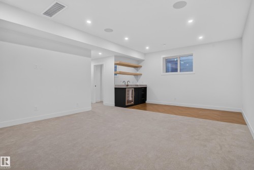 9615 99A Street Nw, Edmonton, AB 