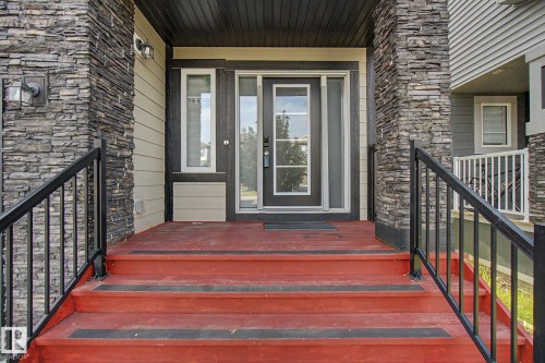 812 176 Street Sw, Edmonton, AB 