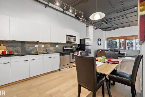 #908 10179 105 St Nw, Edmonton, AB - Indoor
