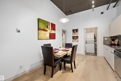#908 10179 105 St Nw, Edmonton, AB - Indoor