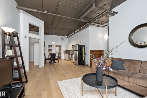 #908 10179 105 St Nw, Edmonton, AB - Indoor