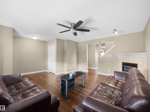 3122 30 Avenue Nw, Edmonton, AB 