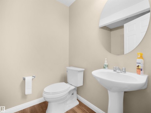 3122 30 Avenue Nw, Edmonton, AB 