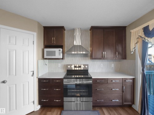 3122 30 Avenue Nw, Edmonton, AB 