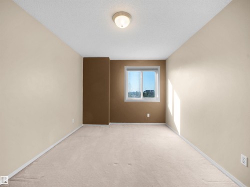3122 30 Avenue Nw, Edmonton, AB 