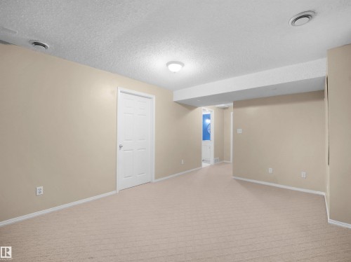 3122 30 Avenue Nw, Edmonton, AB 