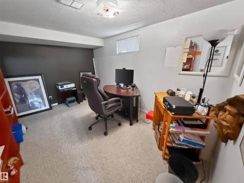 16046 95 Avenue Nw, Edmonton, AB 