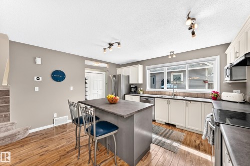 7839 14 Avenue Sw, Edmonton, AB 