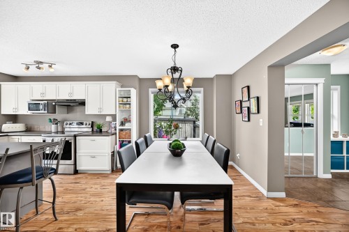 7839 14 Avenue Sw, Edmonton, AB 