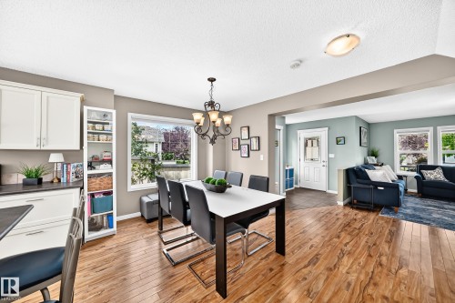 7839 14 Avenue Sw, Edmonton, AB 