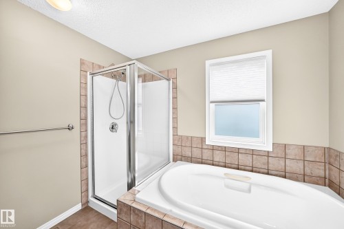 7839 14 Avenue Sw, Edmonton, AB 