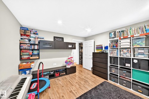 7839 14 Avenue Sw, Edmonton, AB 
