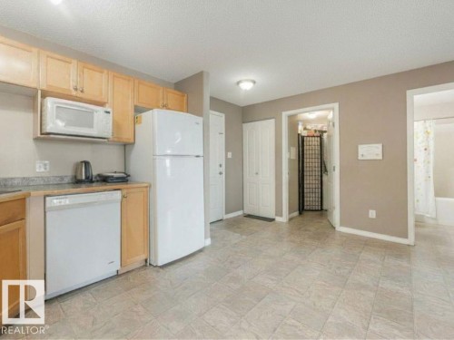 #312 5350 199 St Nw, Edmonton, AB - Indoor Photo Showing Kitchen