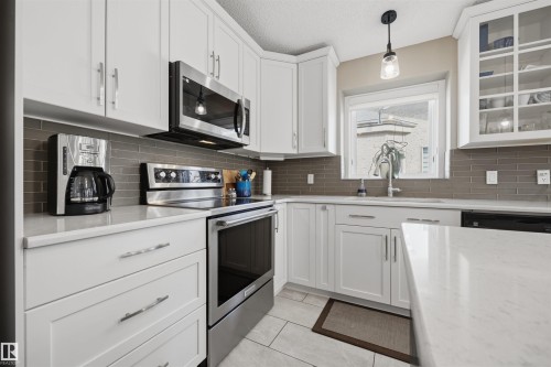 23 Highland Crescent, Sherwood Park, AB 