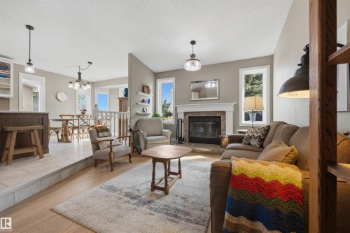 23 Highland Crescent, Sherwood Park, AB 