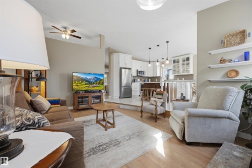 23 Highland Crescent, Sherwood Park, AB 