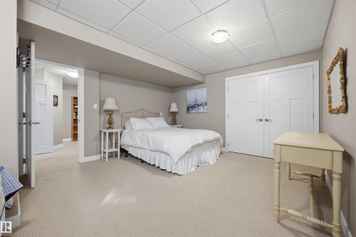 23 Highland Crescent, Sherwood Park, AB 